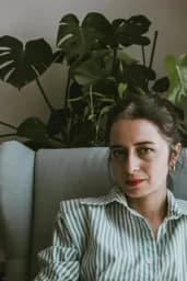 Prof. Carla Mendes